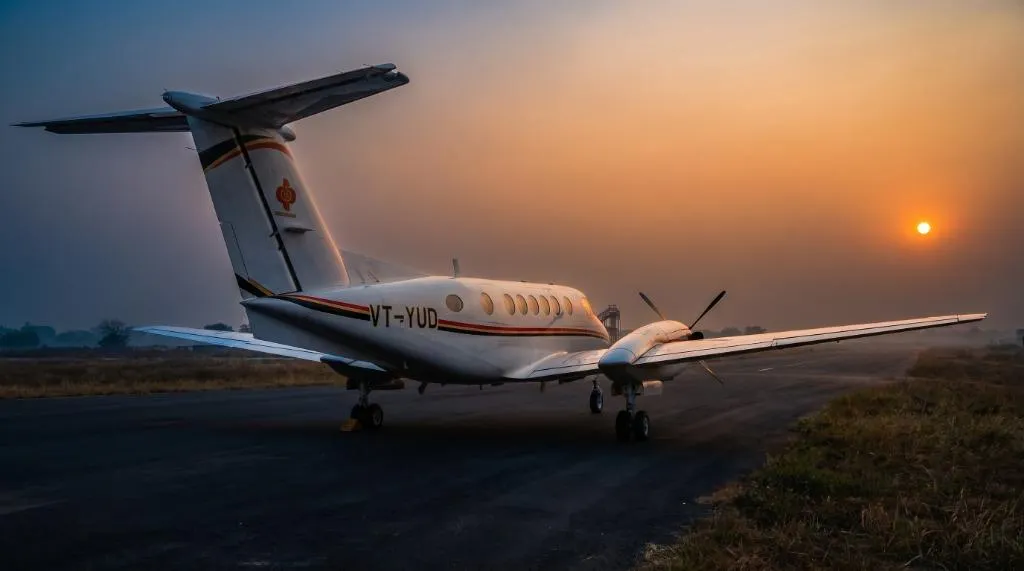 B200 Exterior Rear Tail angle sunset
