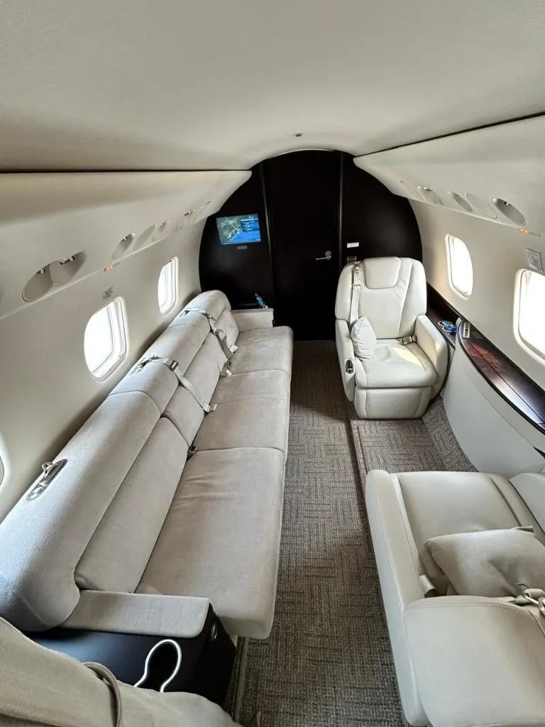 Legacy 600 Rear Sofa Seating