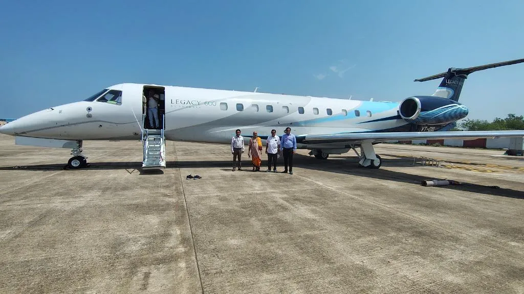 Air Kalinga Flight Operations Team beside Legacy 600